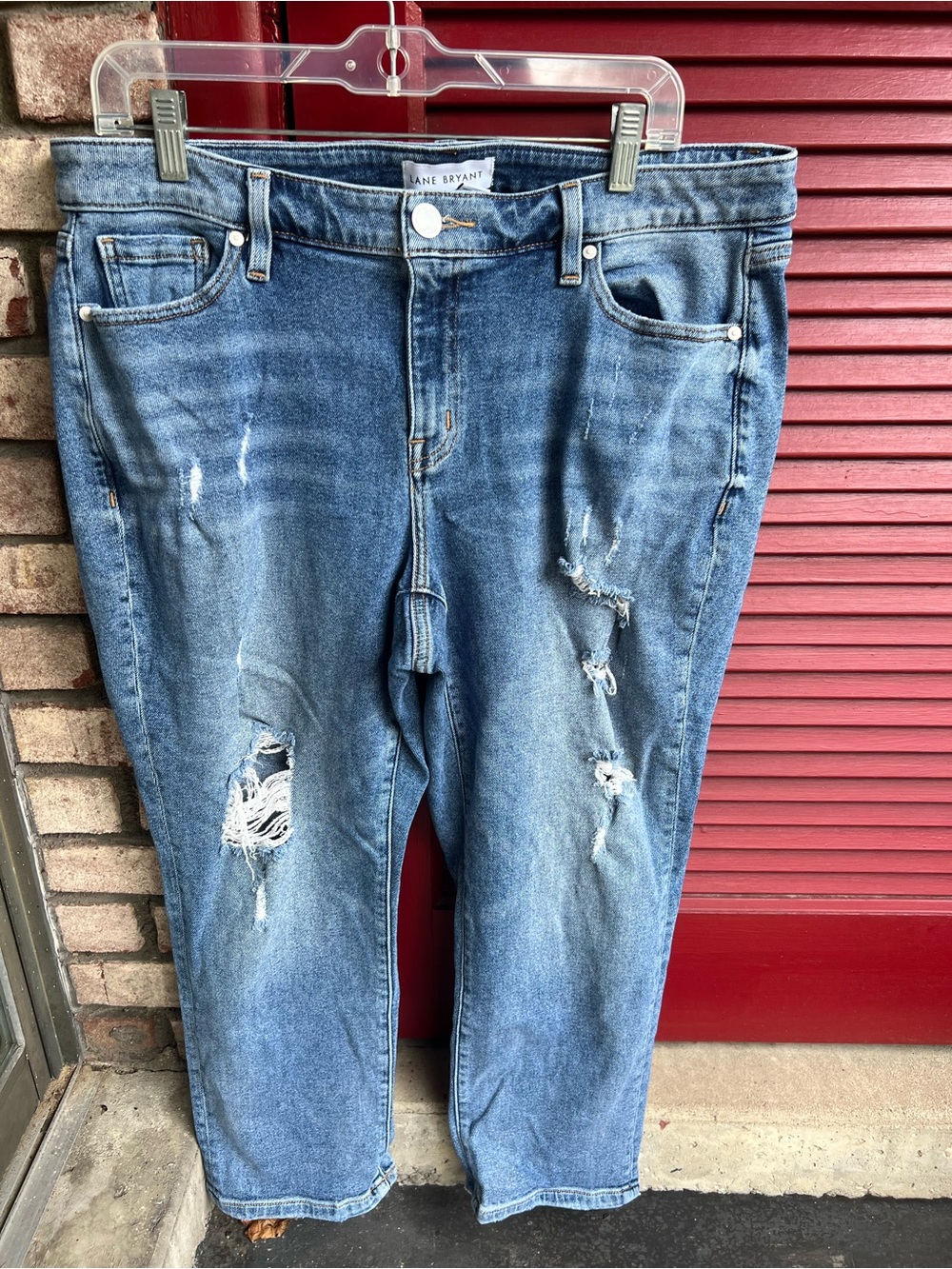 Lane Bryant Mid Rise Girlfriend Cropped Flex Waistband Distressed Jeans Size 14